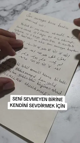 Seni sevmeyen birine kendini sevdirmek için yenilcek bişey üzerine videodaki dua okunup üflenecek ve o kişi onu yiyecek. Bi iznillah matkub hasıl olur.