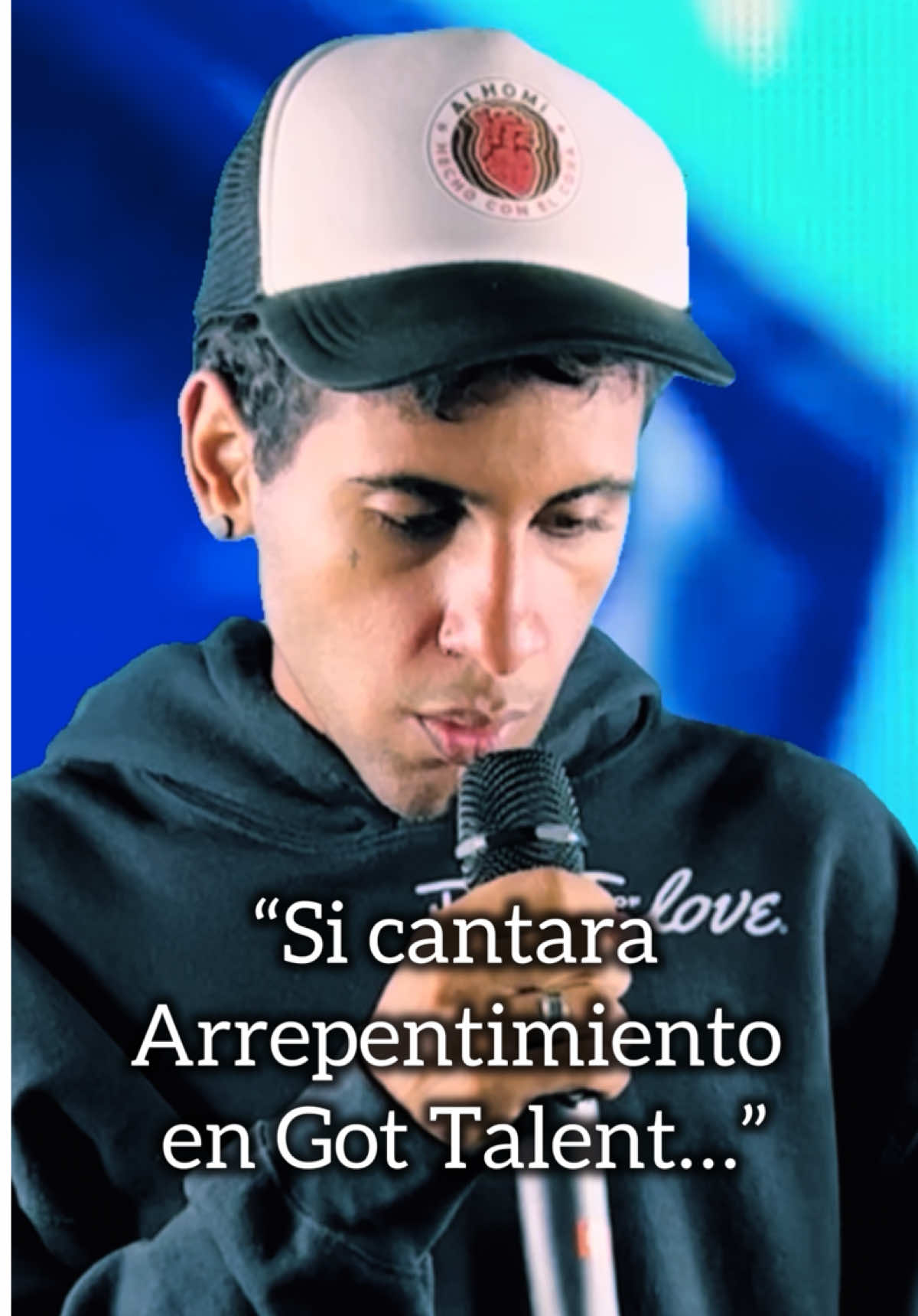 “Un pedacito de mi película mental: yo, en un escenario de Got Talent, interpretando Arrepentimiento. No es real, solo mi mente jugando a soñar en grande. 🌟🎤”  🥹🫶 Mirntras tanto puedes escuchar la canción completa en mi canal de YouTube, te dejo el link en mi bio 🫴❤️ #alhomi 