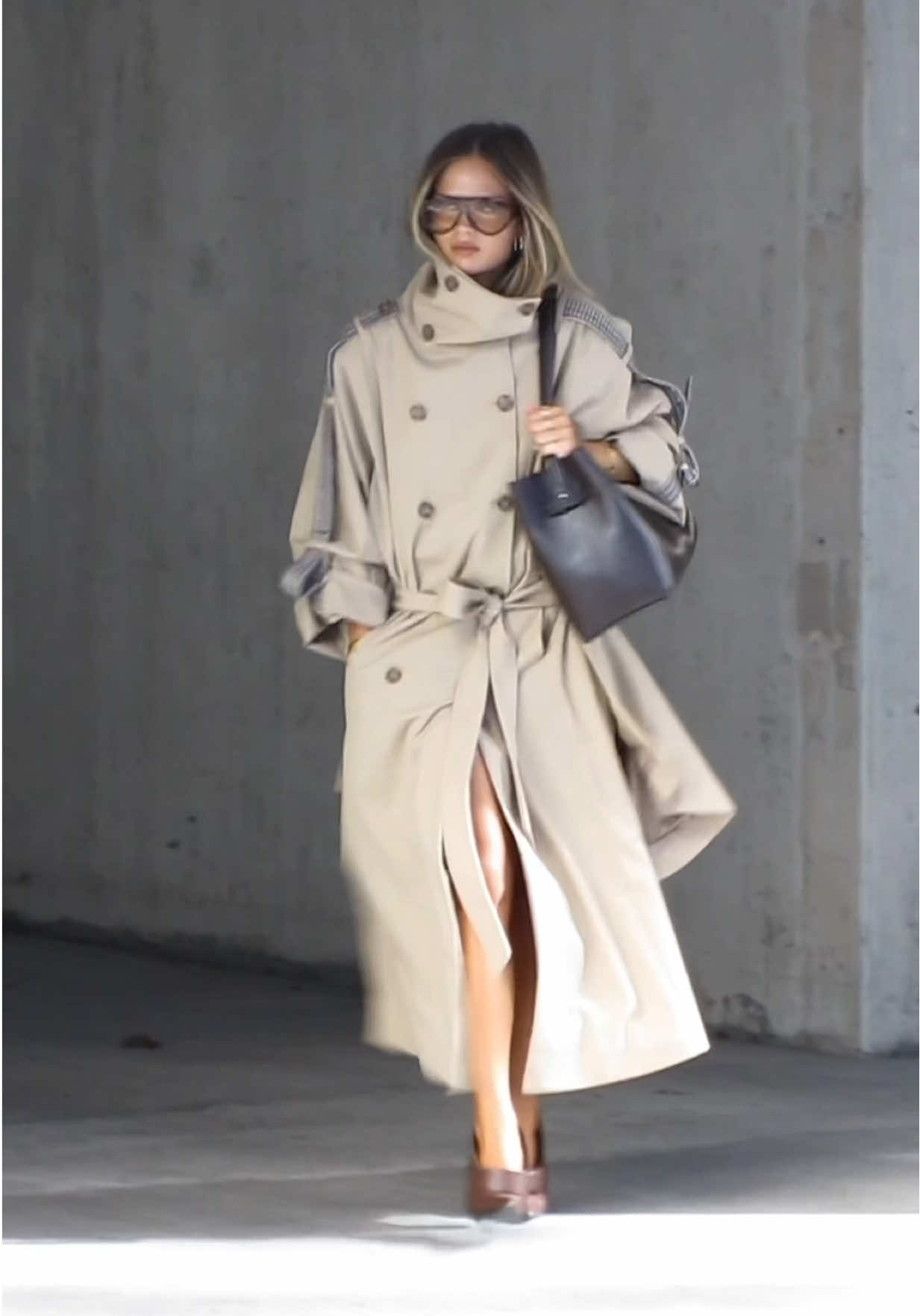 What they’re all whispering when I walk by in this coat 👀