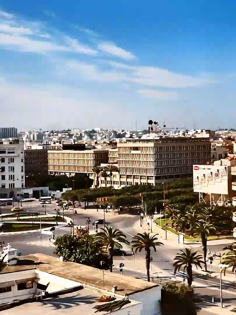 L'AVENUE