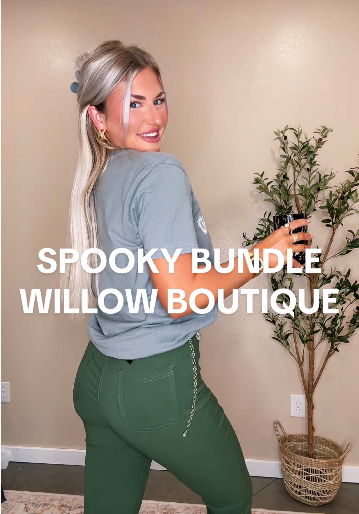 These wont last long so hurry and grab yours! 🎃 @Willow Boutique 