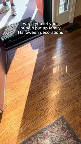 not in my family-friendly neighborhood omg my mom was in shock 😭💀#halloween #halloweendecor #spookyseason #fyp #foryoupage 