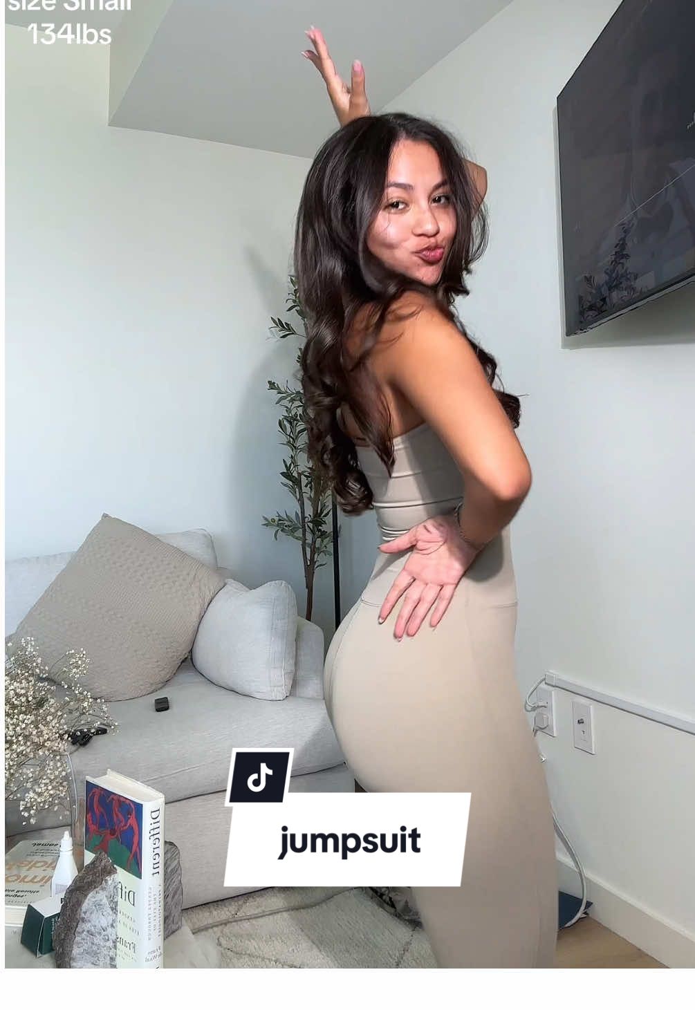 I wear it to pilates, coffee date, shopping. It’s perfect🥹 and it has tummy control#jumpsuit #casualoutfits #cleangirl #pilatesoutfit 