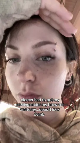 EDIT: i’m not blaming my piercer!! i’ve been to him for other jobs in the past and he’s very qualified and knows what he’s doing. his placement is correct for my eyebrow bone!! i’m not taking it out! i’ve gotten used to it and love it.   #eyebrowpiercing #piercings 