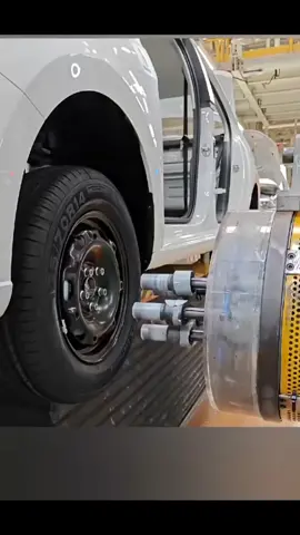 What Happens If a Tire Bolt Gets Missed. #assembly #automobile #car