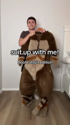 suit up with me! #furry #furrytiktok #fursuit 
