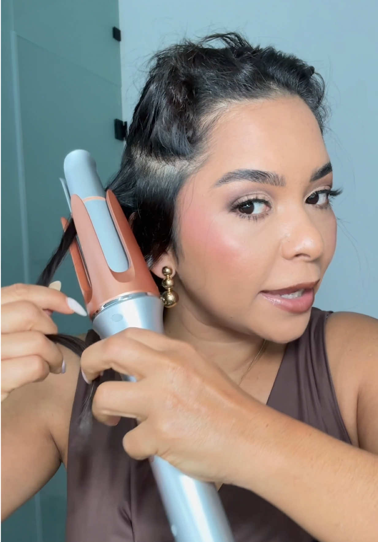 La nueva herramienta para ondas de @SHEGLAM HAIR US 🧡 @SHEGLAM . Te dejo el link aquí el el carrito naranja de TikTok shop ⬆️ . . . . #SHEGLAM #SHEGLAMHAIR #SHEGLAMItCurl #sheglamhotstreak #nr 