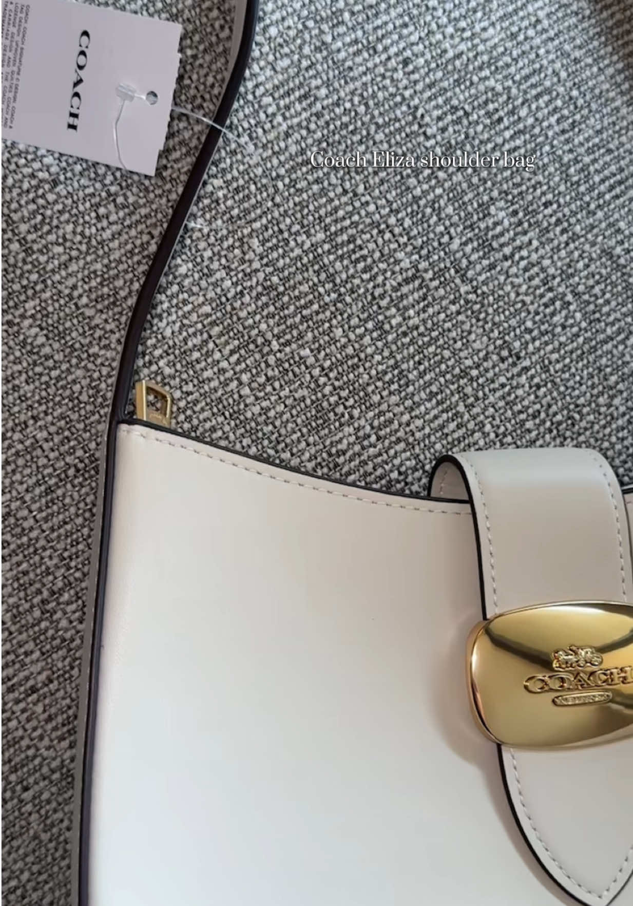 @Coach Eliza shoulder bag🏹🤍  #coach #newbag #unboxing #coachoutlet #elizashoulderbag 🤍✨🫶🏻 