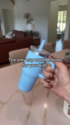 I am so done with plastic cups for my kids😫 Tbh the Yaya tumblers are the only way to go. 