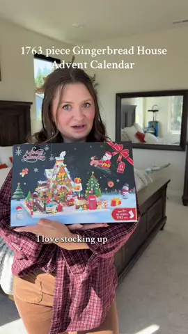This buildable advent calendar comes with the cutest scene! #christmasadventcalender #christmasfun #adventcalendar #christmasadvent 