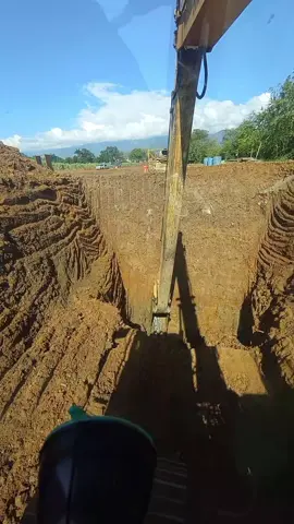 reparación de tubería del sistema de linea PETAR #operadoresyexcavadores #excavator #retroexcavadora #backhoeloader #maquinariapesada 