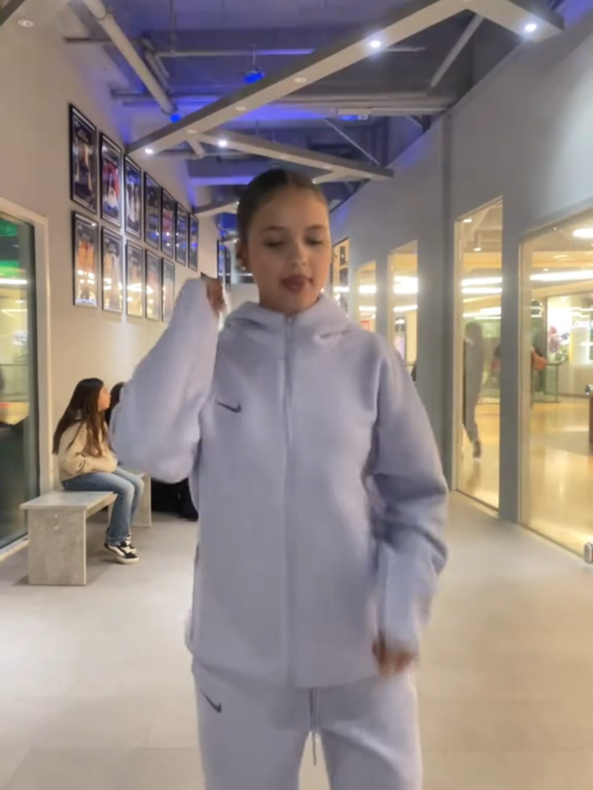 Mach's wie Amani und shoppe jetzt den Nike Nocta Tracksuit für unter 80€!