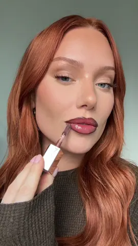 a fall lippie for you 🍁🍂 @Fenty Beauty gloss bomb heat - hot chocolit  @NARS Cosmetics precision lip pencil - spunk