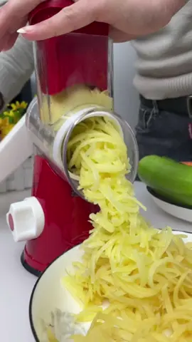 Melhor fatiador! #fatiador #comida #cozinha #praticidade 