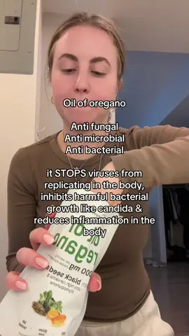 Oregano oil = candida CRUSHER ☠️☠️☠️ #candidaalbicans #candidaovergrowthawareness #healingtiktok #oreganooil #blackseedoil 