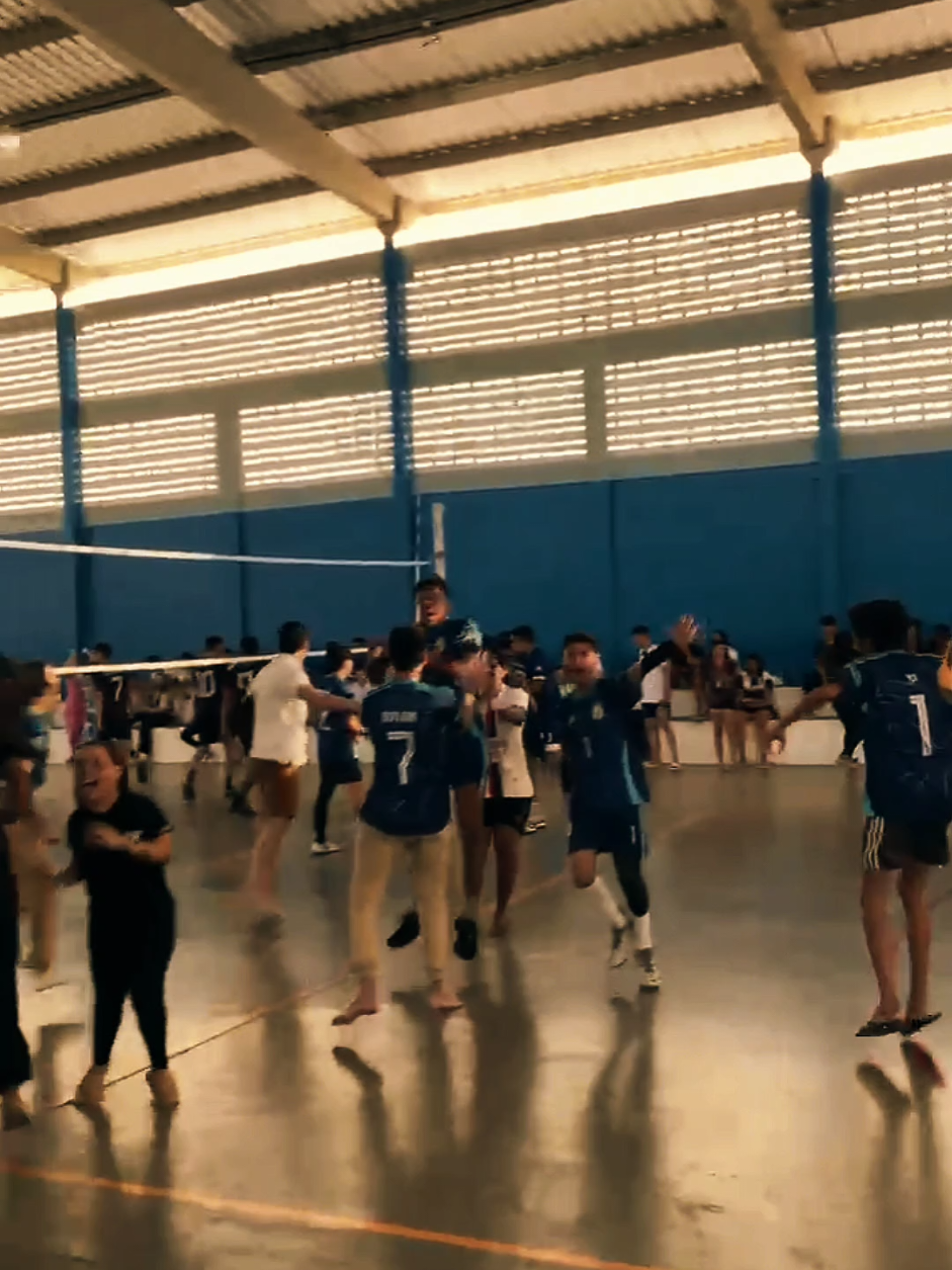 #CapCut ainda sobre o vôlei 💁‍♀️ #terceirao #foryoupage #voleibol  #viral 