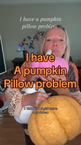 I have a huge pumpkin pillow problem, I’m obsessed #pumkinpillows #halloweendecor #cozyseason #falldealsforyou 