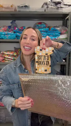 Julie in TN this one’s for you 🍭🍬💖 #rubybond #candy #packingorders #packanorderwithme 