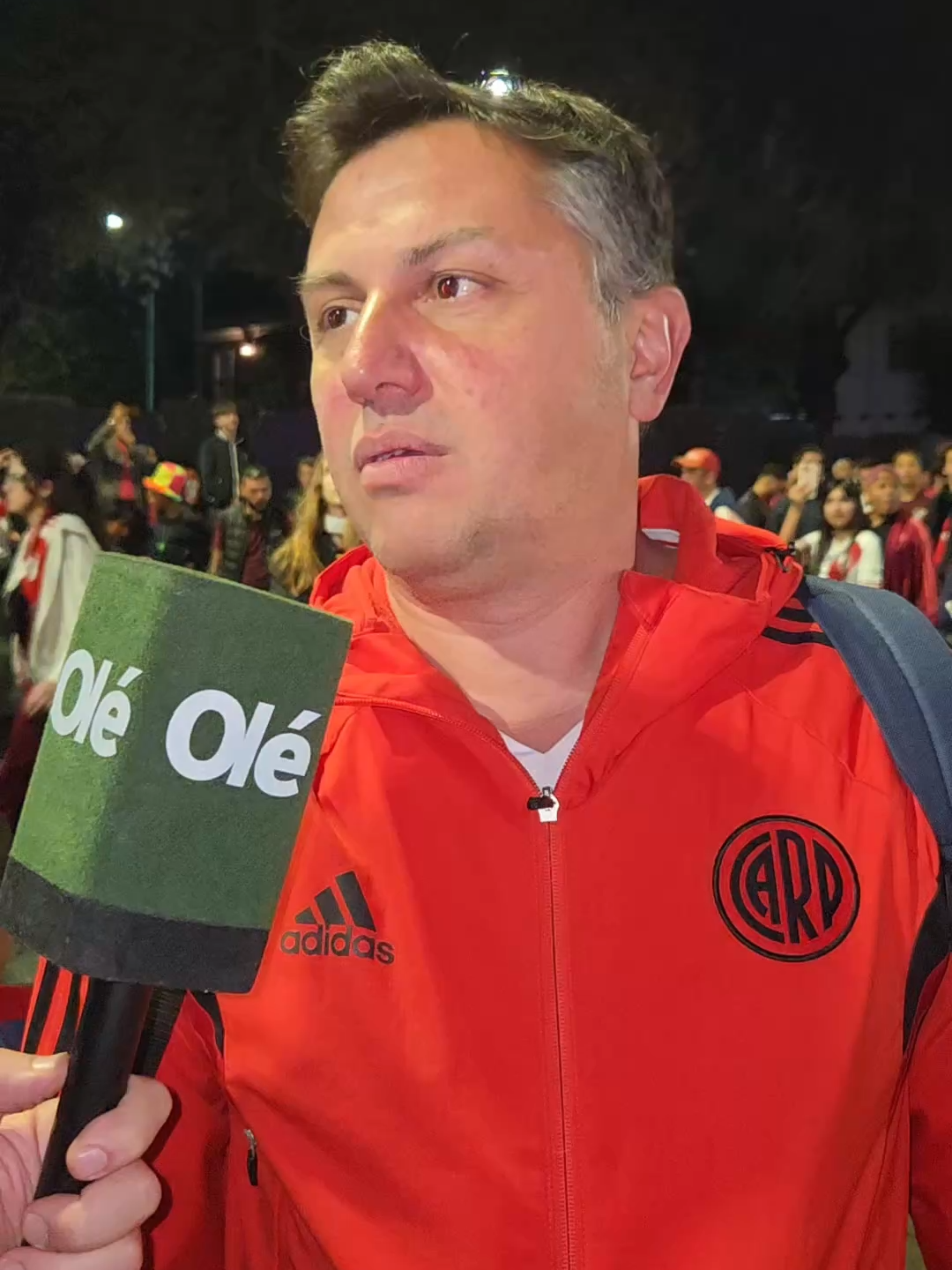 🔴⚪️ ¿QUÉ RESULTADO ESPERAN LOS HINCHAS DE RIVER HOY? ▶ La gente del Millo palpitó con Olé el duelo de ida por los cuartos de final de la Libertadores vs. Palmeiras