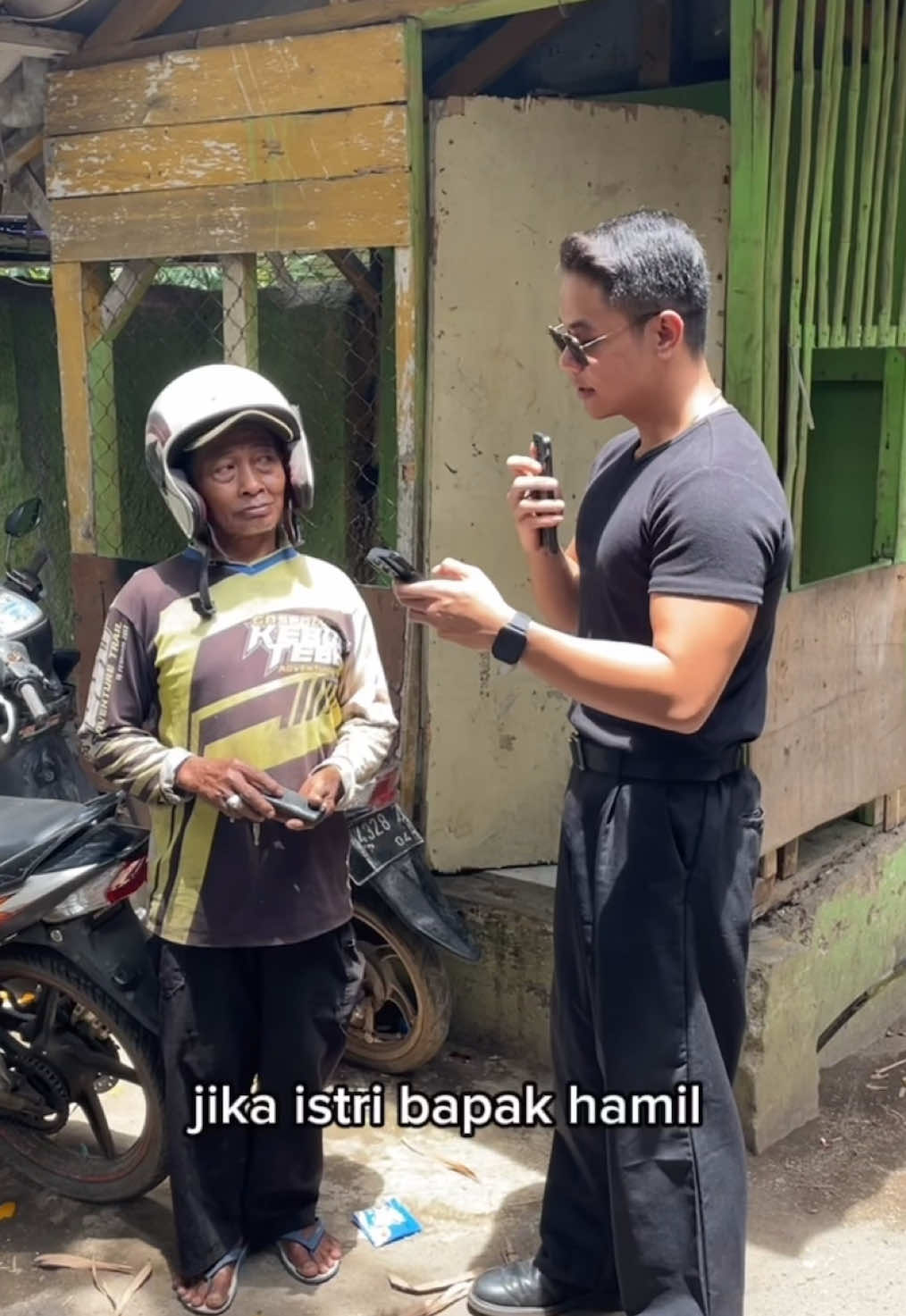 kenapa malah jadi tes kelistrikan kendaraan pak:( #sundanesehybrid #femaaf 