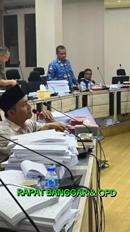 RAPAT BADAN ANGGARAN DENGAN TAPD DAN OPD UNTUK MEMBAHAS  APBD PERUBAHAN  MENENTUKAN PROGRAM  PEMBANGUNAN  KOTA CIMAHI OKT -DES 2025