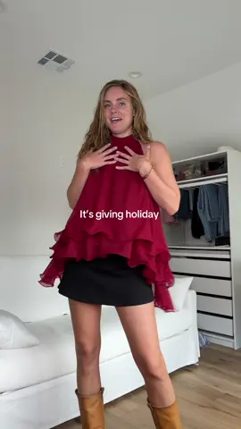 holiday season 👀 too soon? #tallgirl #holidayfashion #fallfashion #skort #layeringoutfits 