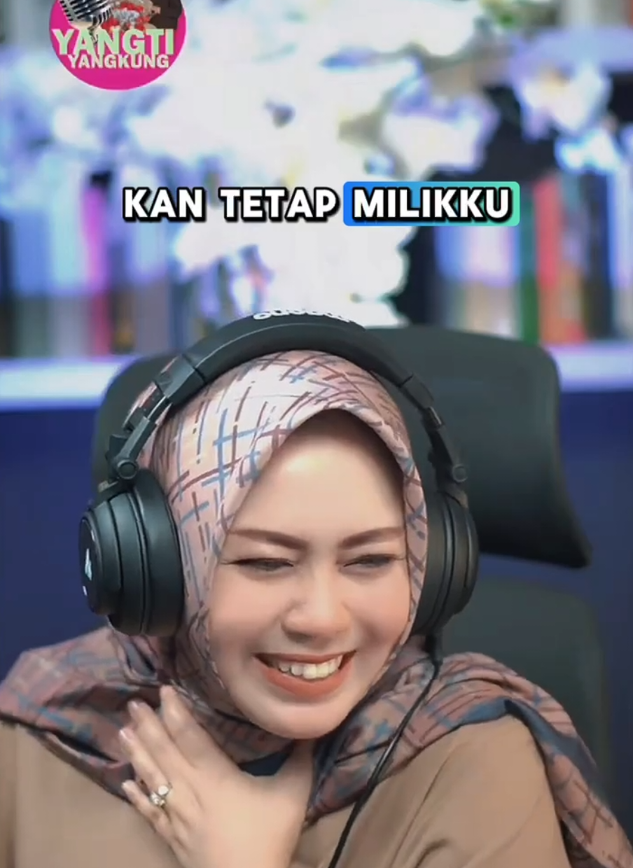 Assallamu'allaikum wr wb.. Smg kita semua senantiasa dalam Lindungan dan Penjagaan Allah SWT..aamiin YRA..😇 Salam sayang❤️ Wassallam wr wb.. #Yangtiyangkunglive  #Yangtiyangkung #bakulonlinebugisan #bugisanstore #ayamgorengbugisan #ayamgorengbugisanjogja