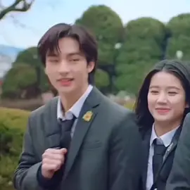 gente e um mv  chama on track🤍🩵 #felix & #hyunjin  be always with your friend, not with your love #straykids #stay #skz 