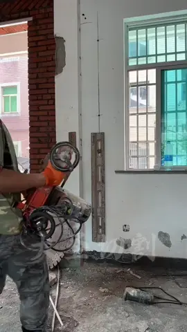 Cutting machine on home construction changes#drillmachine #cuttingmachine#cuttingtools #wallsaw#wallcutting 