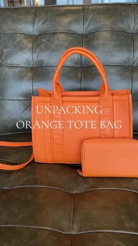 Let’s open the orange tote bag🍊🧡 #bag #fyp #OOTD #unpacking #asmr 