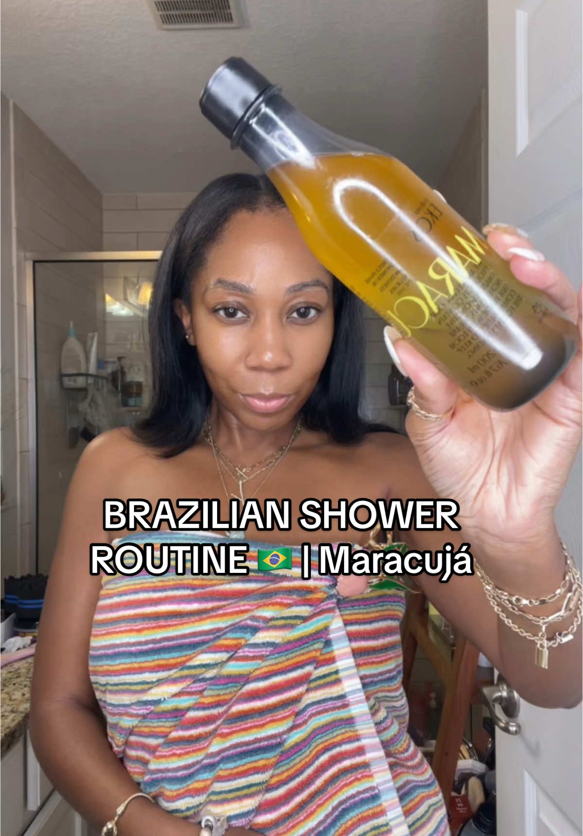 In Shower Moisturizing Bath Oil! My Brazilians plz tell us why you were gatekeeping 👀🇧🇷 | Ekos Maracujá  @Natura US  ##showeroil##showertok##bodyoil##passionfruit##ekos##ekosmaracujá##aftershower##natura##naturashowergel##showergel##turah21##brazilian##showerroutine##bodywash