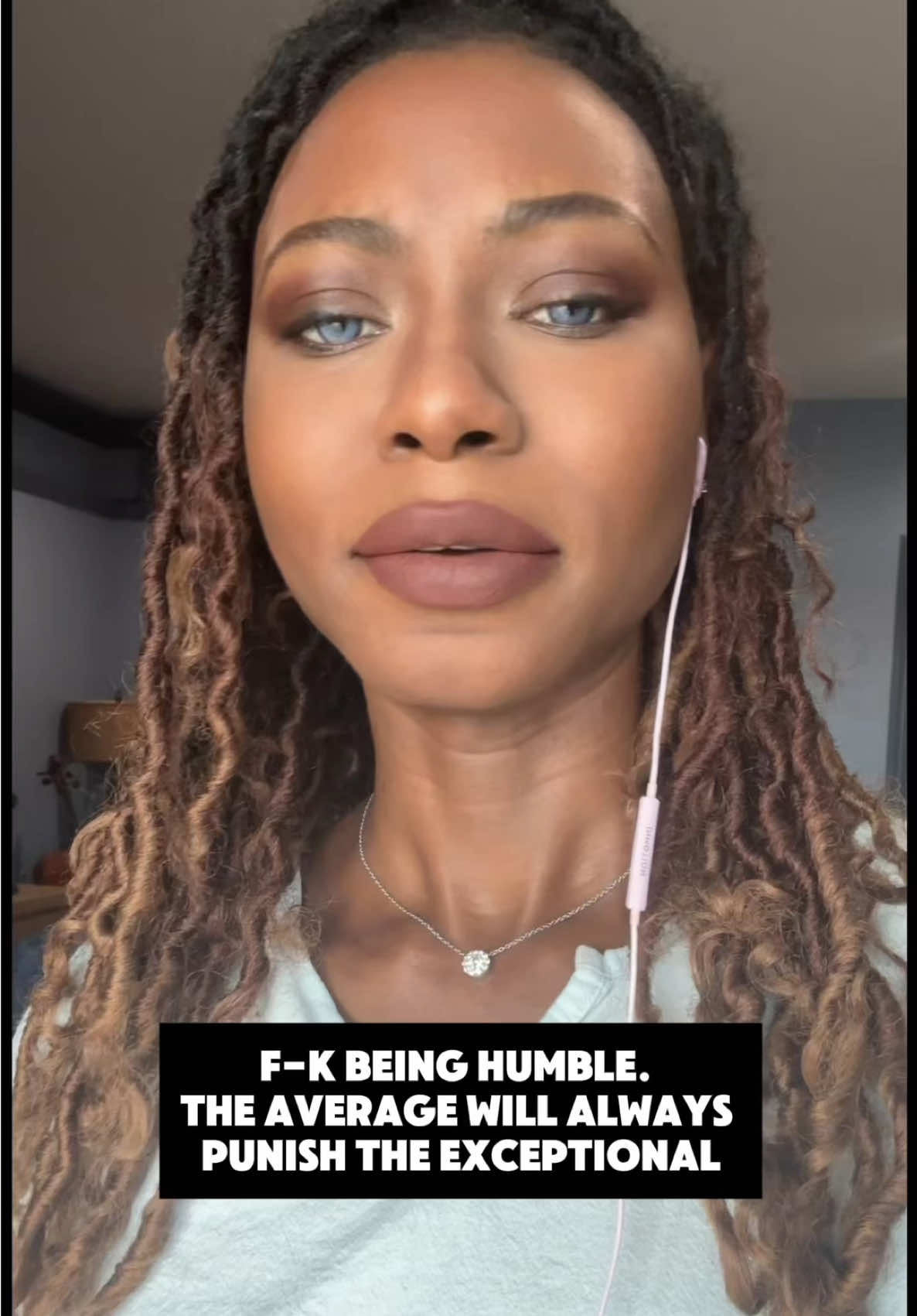 Getting real tired of this Tyranny of the Mediocre while the exceptional are sitting around doubting themselves. If you don’t get your low-self esteem having self together and start recognising your worth. Like, baby what are you doing? Look at you! You brilliant fkin goddess! What has humility done for you? Aren’t you tired of minimizing yourself? Of crouching so others feel comfortable?  •• #BoundarySettings #PersonalGrowth #Mindset #WomenEmpowerment #raisingstronggirls
