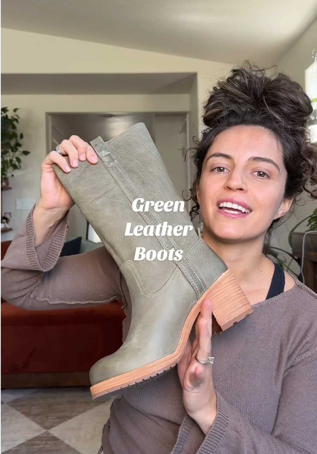 And they are real leather! #greenboots #leatherboots #fallboots 