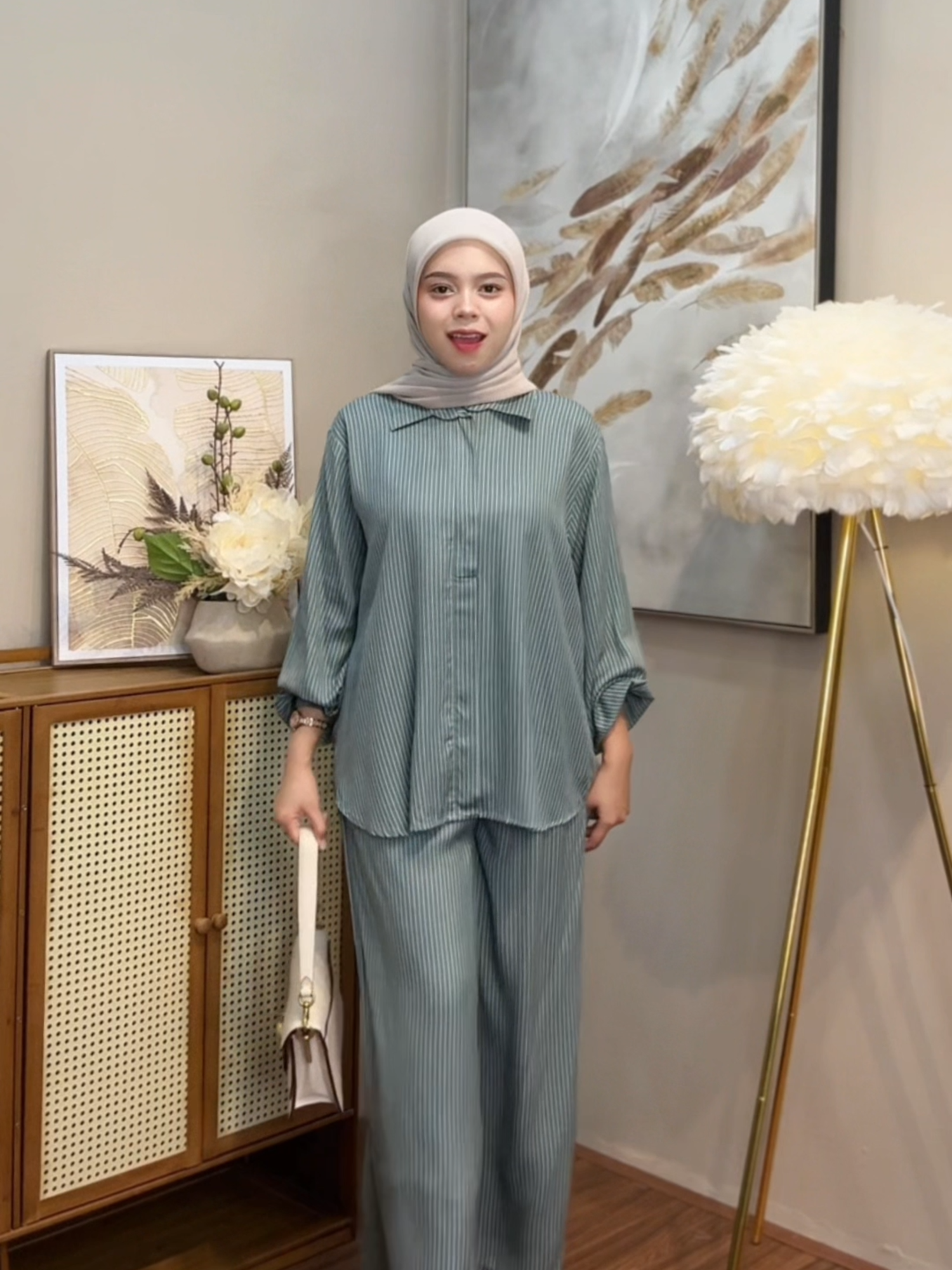 nih buat tim yang sukanya satset aku rekomendasiin banget setcel dari series agnia bebsskuu, bahan rayon premium udah pasti adem buat sharian. #fyp