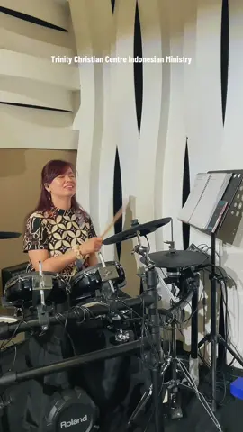 Belum punya gereja lokal di Singapura? Mari join beribadah bersama kami Indonesian Ministry @Trinity Paya Lebar || 247 Paya Lebar Road || #sundayservice #trinitypayalebar #indonesianministry #singapore @Vise - @Indah🐣 