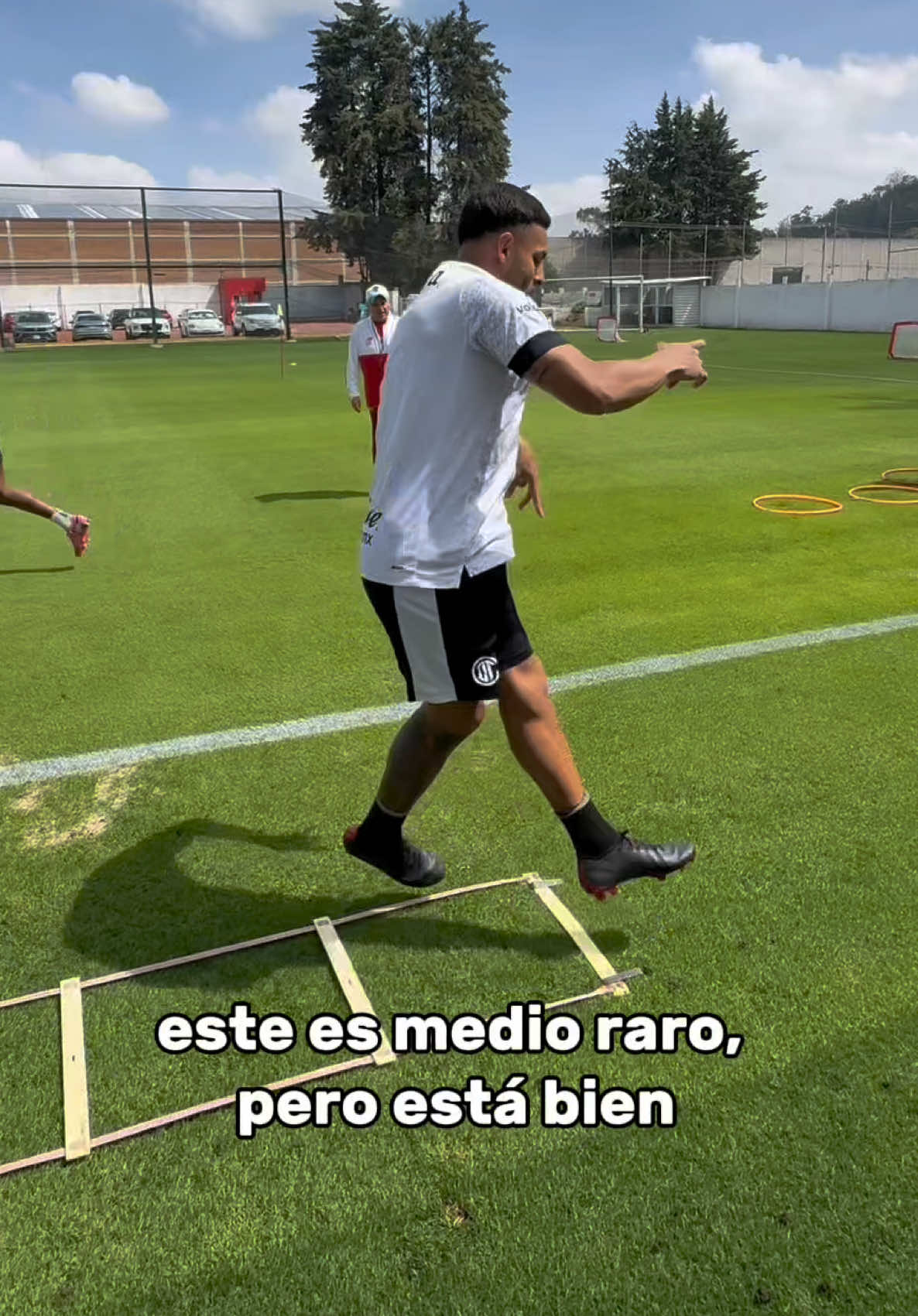 Si el profe dice que inventamos, inventamos 😂🕺 #TolucaFC #TikTokDeportes #LigaMX #Meme @Fede Pereira @Alexis Vega 