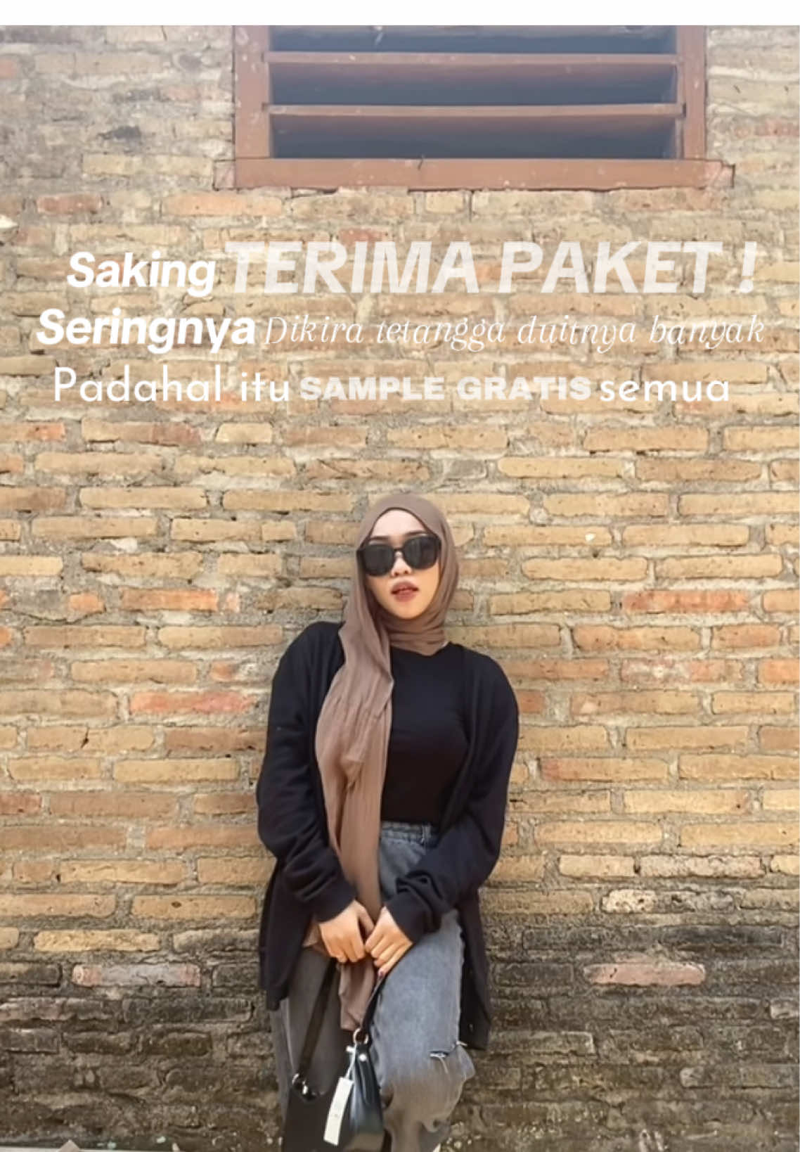 Saking seringnya terima paket dikira tetangga banyak duit wkwk gatau aja yakan itu sample gratis, alias paket ga bayar !! #affiliatemarketing #samplegratis #affiliatetiktok 