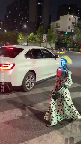 Em ơi đừng chạy nữa #robot #j4f #fyp #xuhuong 