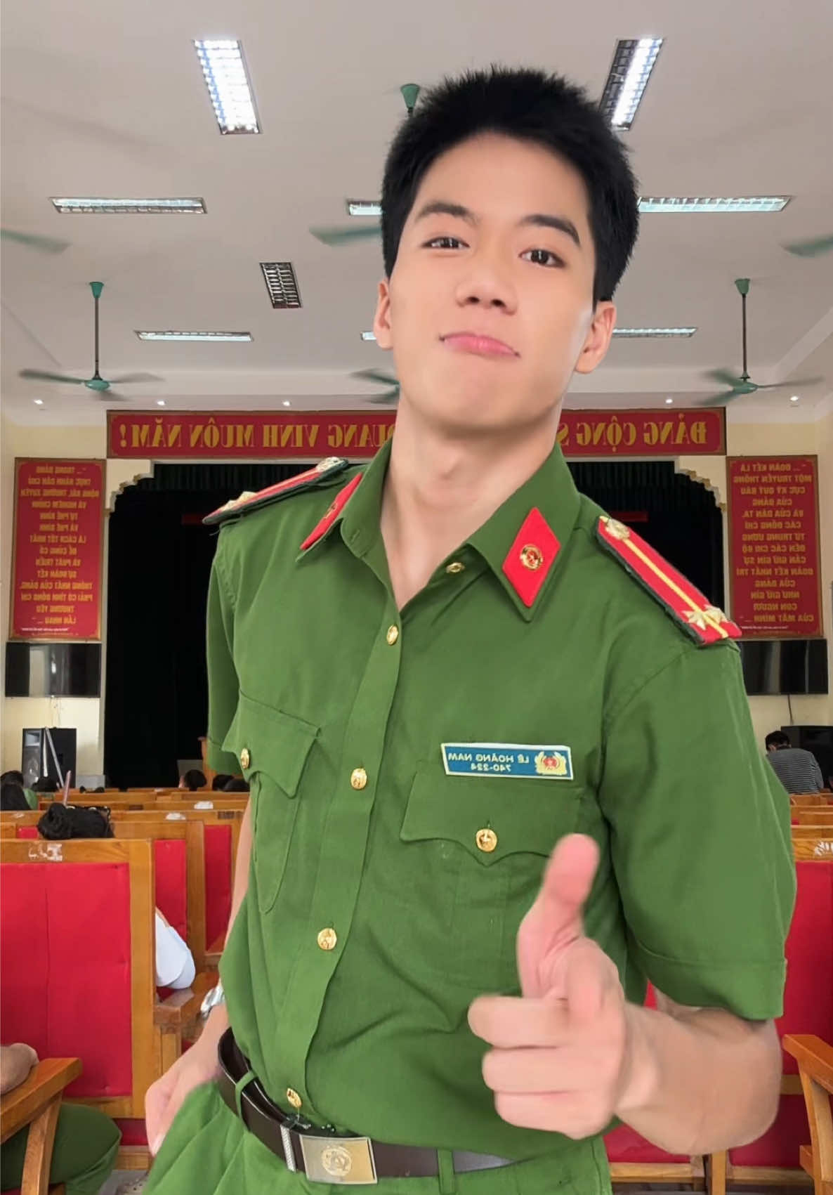 Công an xã này chất quá không nhỉ ? #dvhuytit #xuhuong #coanhnoiaybinhyen #trending #fyp @Lê Hoàng Long ( Bún ) @Le bong 
