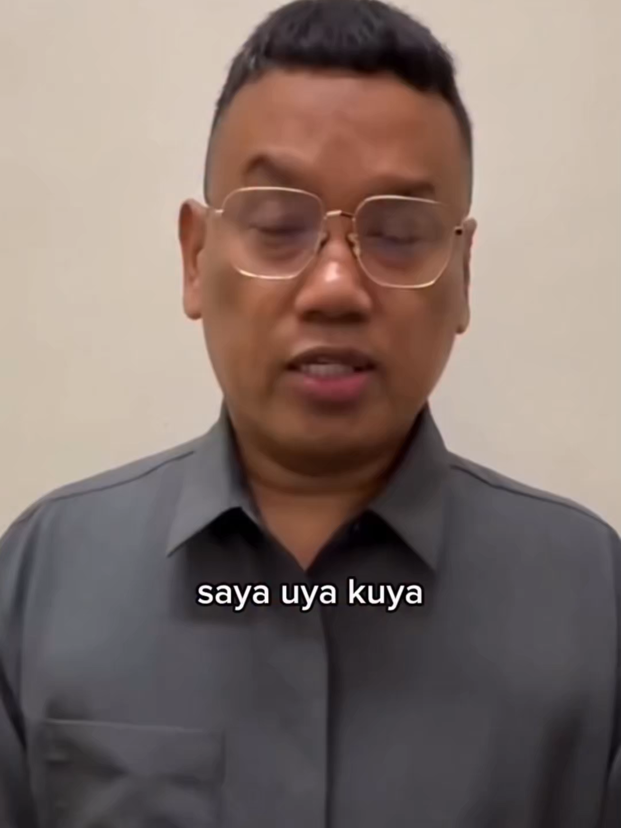 ✨ UMKM makin lega! ✨ Pemerintah resmi mau revisi PP No. 55/2022 biar fasilitas PPh Final 0,5% diperpanjang sampai 2029 🚀 ➡️ Berlaku buat UMKM dengan omzet maksimal Rp4,8 M/tahun. Cocok banget buat bantu bisnis kamu tetap tumbuh tanpa terbebani pajak besar 💡 Jadi, udah siap manfaatin fasilitas ini buat usaha kamu? 😉 #UMKMIndonesia #PajakUMKM #PPhFinal #FRConsultant #BisnisIndonesia #UMKMMaju #PajakMudah #BisnisUMKM #Pajak2025 #KonsultanPajak