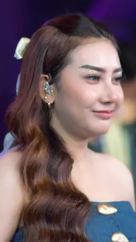 Musik video @Shinta Gisul akan tayang lagi malamm ini🤗 Pantengin terus Youtube Channel Shinta Gisul Official yaaa✨  Coba komenn siapa yang gak sabaar? #shintagisul #tapromusik #dangdut #dangdutkoplo #lembayungmusic 