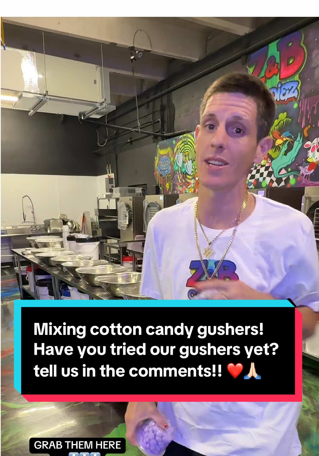 Have you tried out cotton candy gushers yet?? if you have then let us know what you think about them in the comments and join my live! 🙏🏻❤️ #trending #cottoncandy #candy 