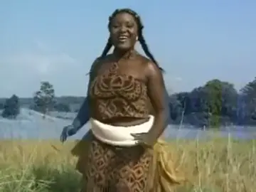 Qui se souvient de cette chanson!#Retro @AMANDINE La Reine D'empire#erikblancolechouchoudesbellesdames🥰🇬🇦😍 