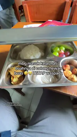 awuh lek onok buah gercep🤣😭#fyp #lewatberanda #xbcyza #mbg #makangratis 