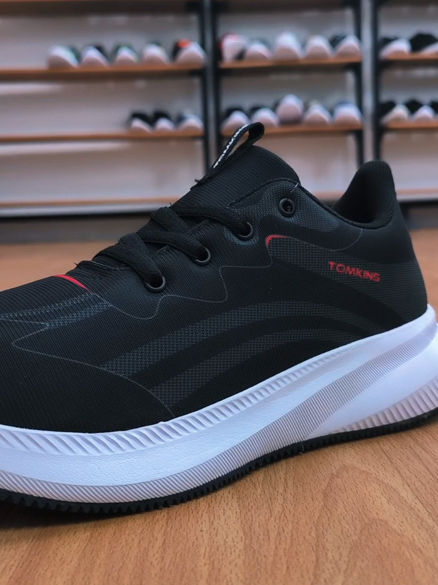 Lagi banyak yang checkout nih.... Kamu kapan ?? 😀😀 #tomkins #sepatupria #sepatuhitam #sepatusekolah #sepatuolahraga 