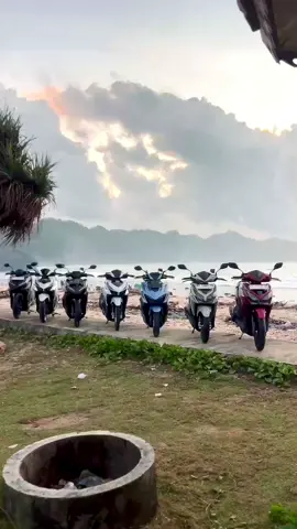 pacitan dengan lagu jawa nya🌊 #vavarioan #pantaisraupacitan #pantai #fyp 