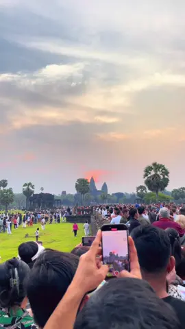ទីកន្លែងដែលសាកសិទ្ធហើយអស្ចារ្យ  មានតែមួយគ្មានពីរលោក ជួបគ្នានៅថ្ងៃទី 21/22/23 កញ្ញា អង្គរវត្ត សៀមរាប#for #siemreapcambodia🇰🇭 #foryou 