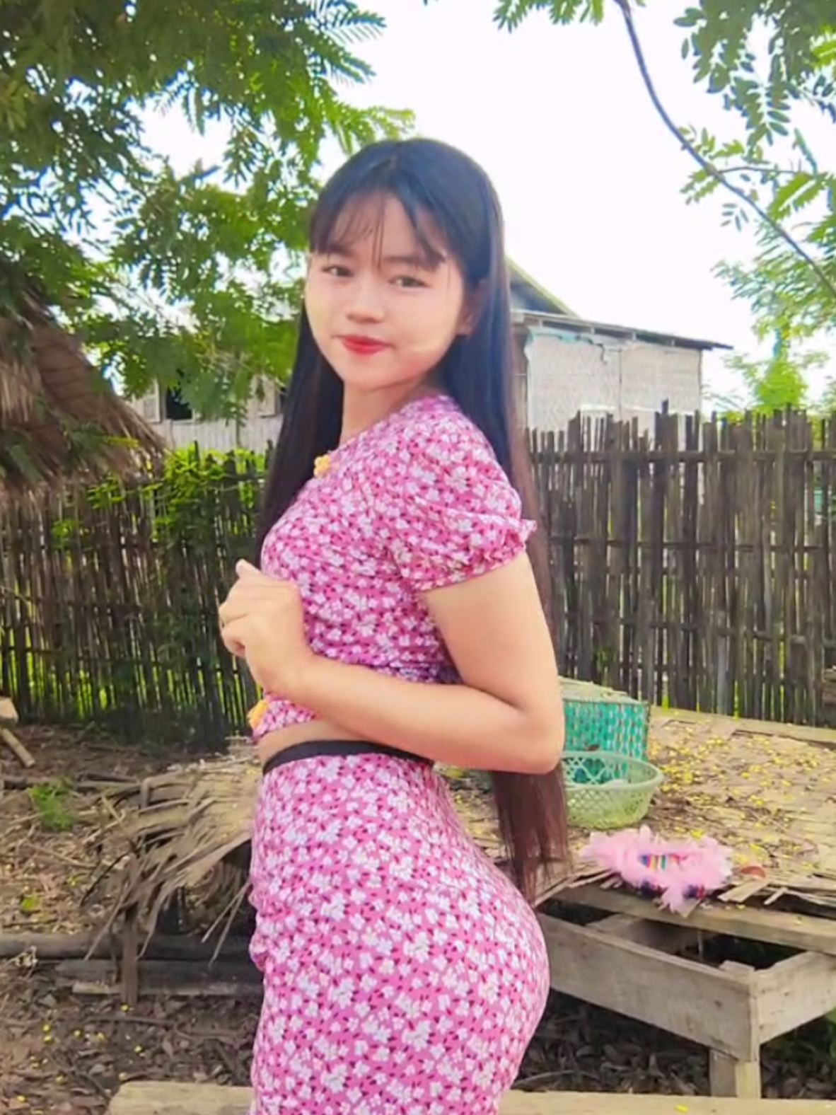#🤪 #ချစ်စရာလေးမလား🙈 #မျက်စိမနောက်ကြေး😂😂 