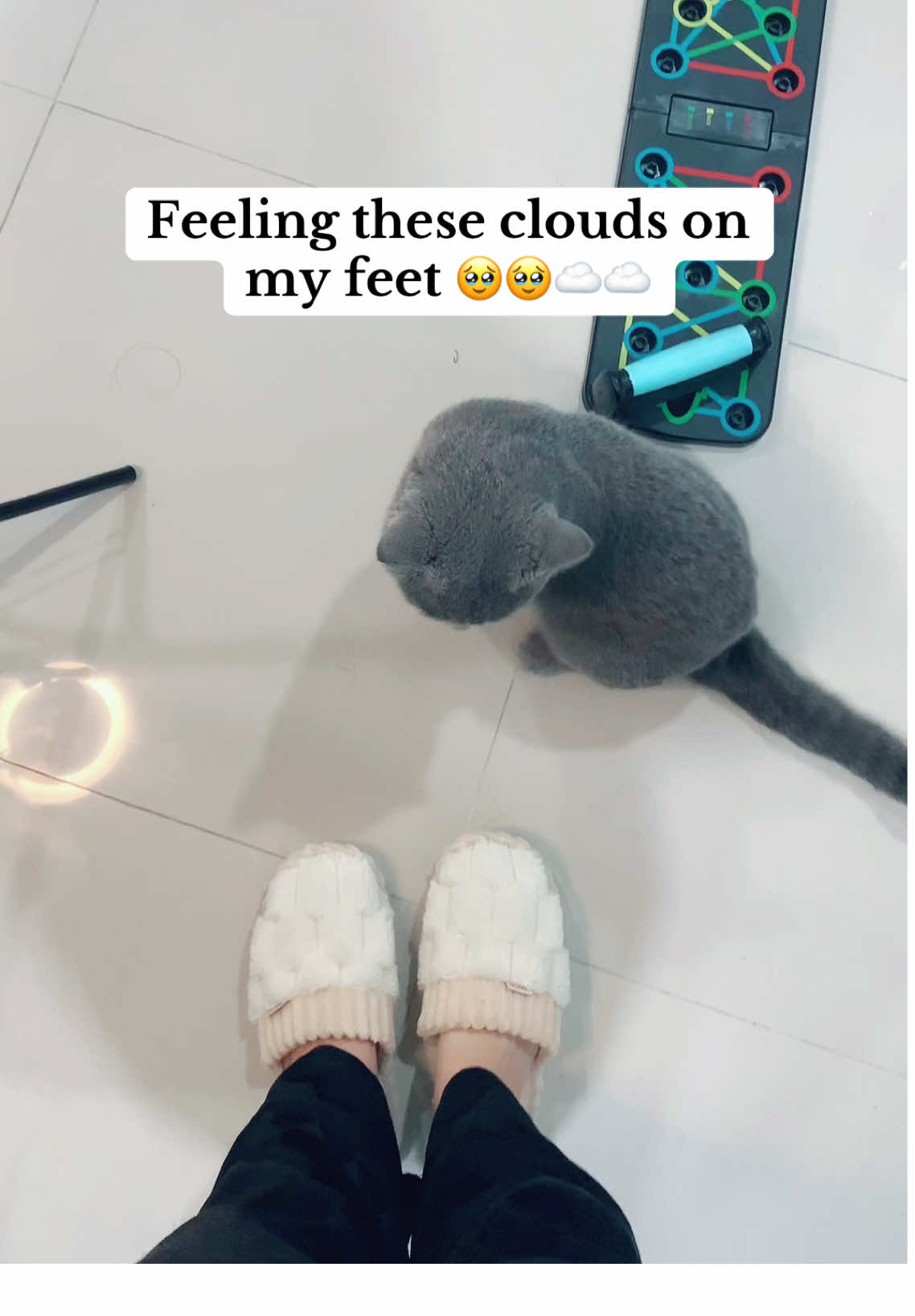Order now ❤️‍🔥❤️‍🔥 #giftideas #tiktokshoplabordaysale #slippers #giftforgirl #comfortslippers 