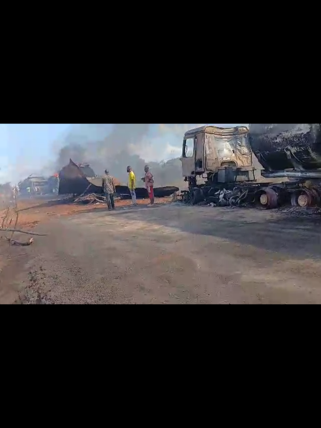 Mali.État de la route reliant le Sénégal à Kayes puis Bamako. L’echec de la junte et de l’AES. La raison même de la pénurie de carburant. #malitiktok🇲🇱 #mali #assimigoïta🇲🇱 